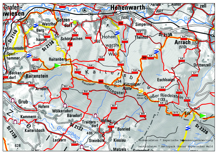 Wanderkarte am Kaitersberg mit Routen zur Kötztinger Hütte